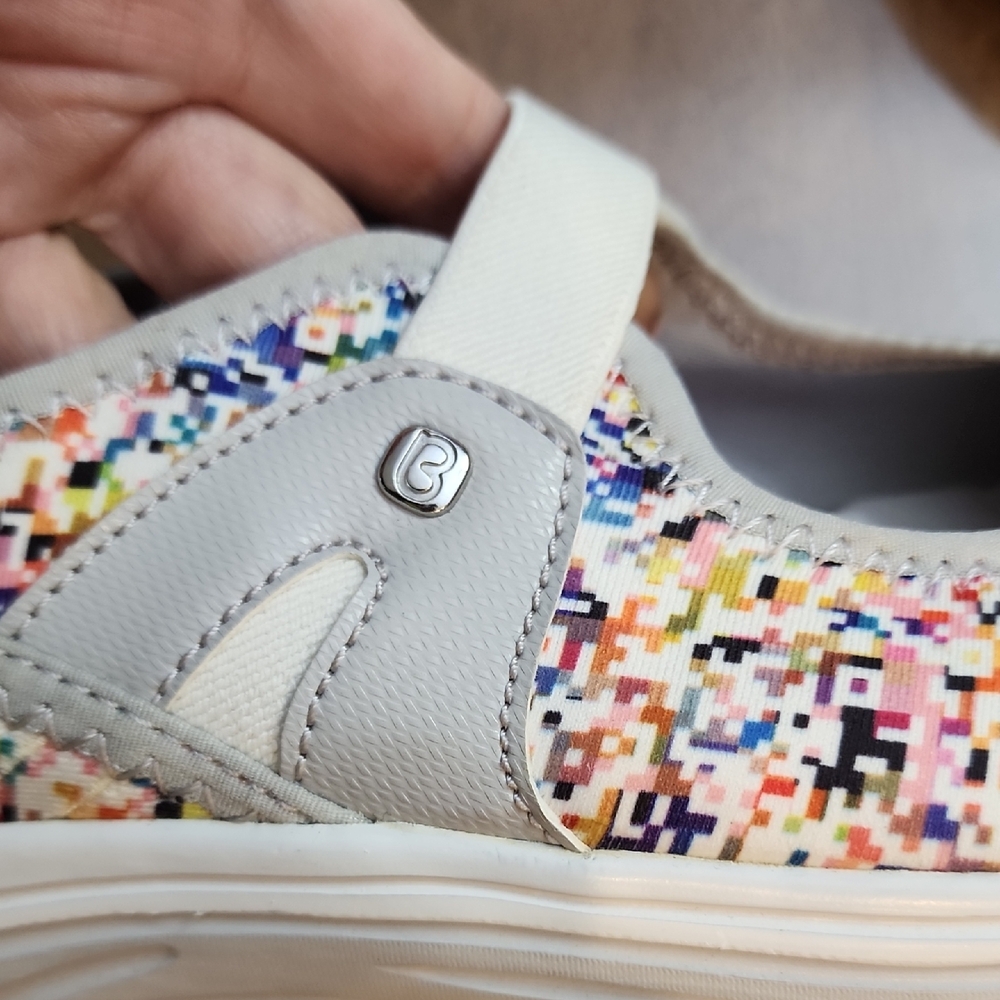 Bzees Multicolor Flats with Strap 9M - Picture 3 of 6